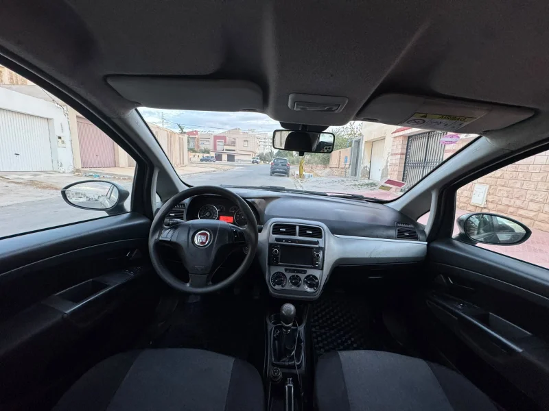 Fiat GRANDE PUNTO - Photo 3