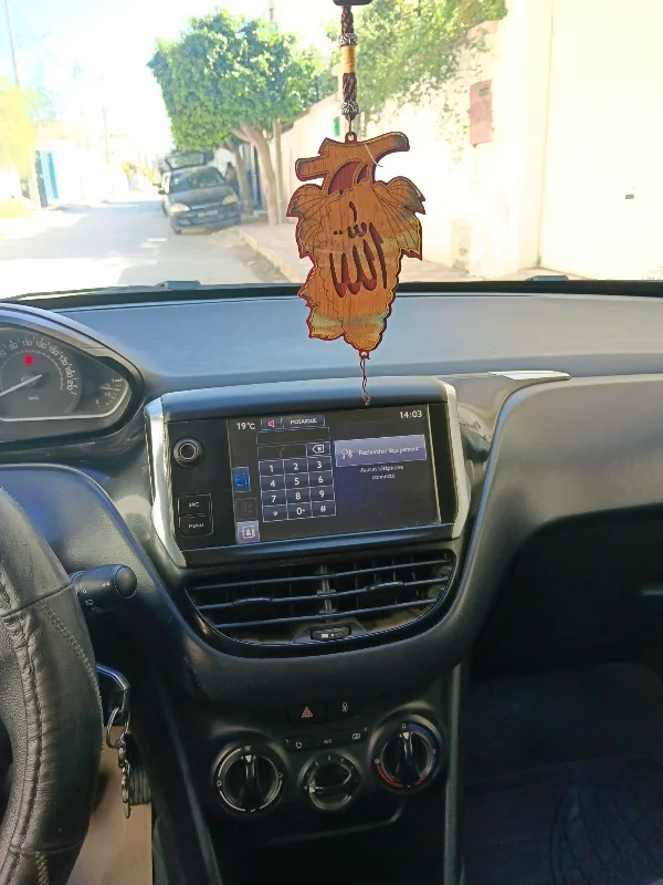 Peugeot 208 - Photo 5