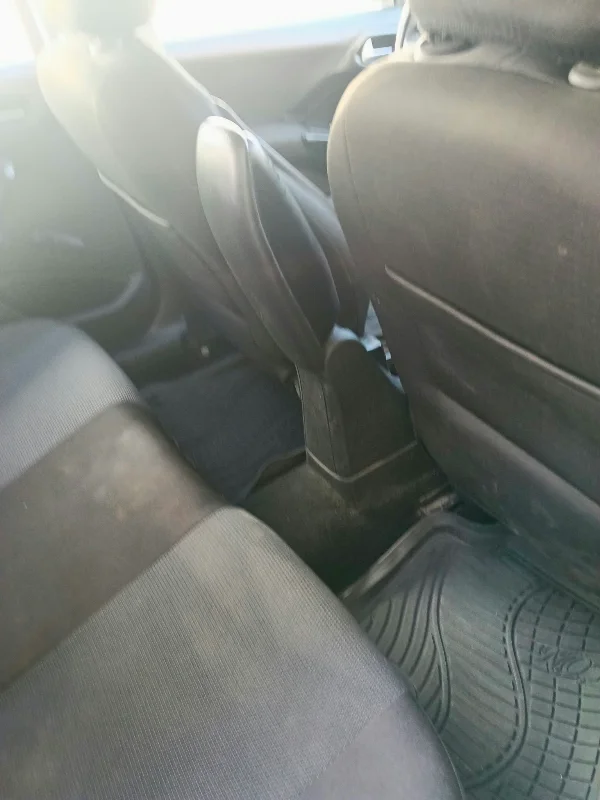 Peugeot 208 - Photo 3