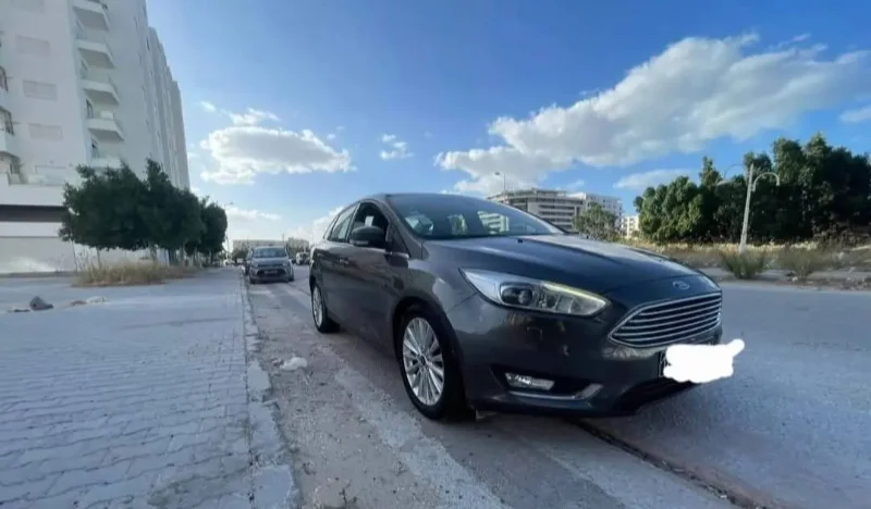 Ford FOCUS - Photo 10