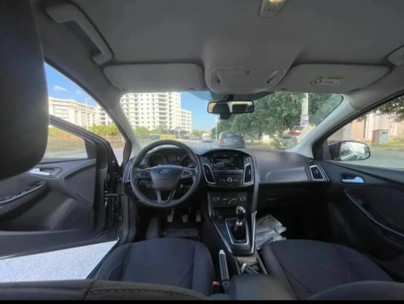 Ford FOCUS - Photo 7