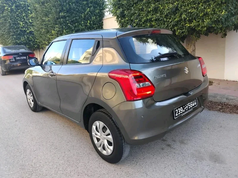 Suzuki Swift - Photo 6