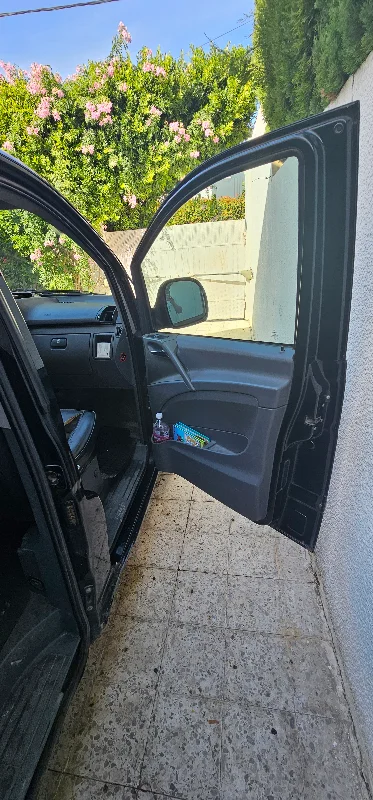 Mercedes Viano - Photo 9