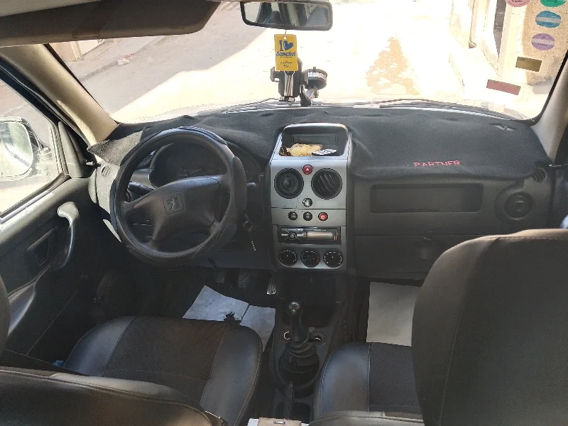 Peugeot Partner - Photo 6