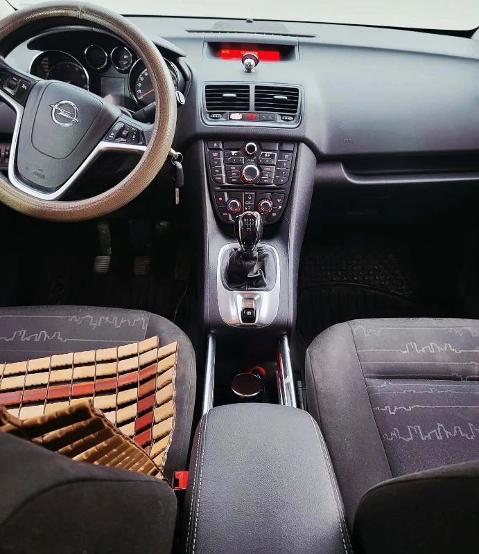 Opel Meriva - Photo 11