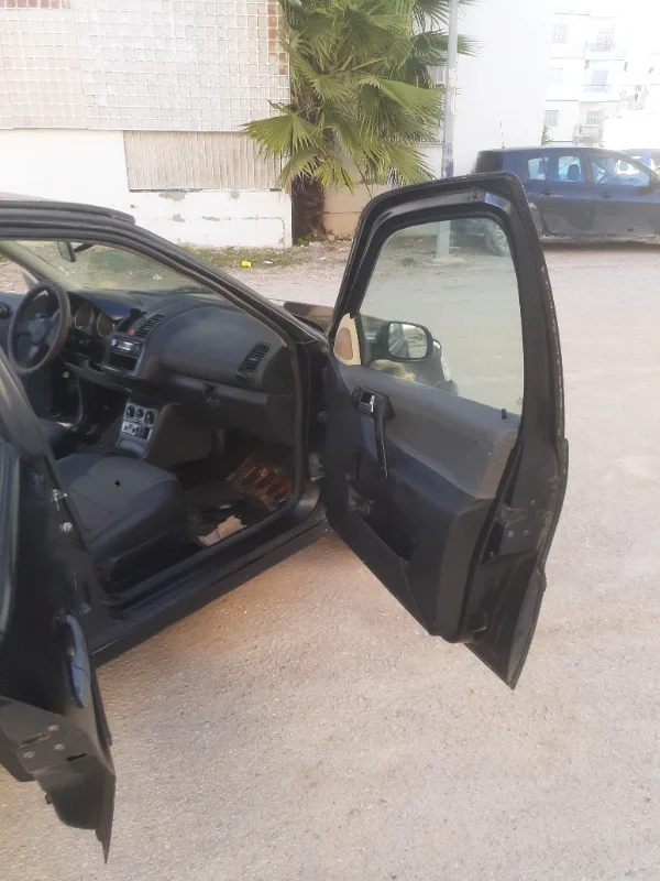 Volkswagen Polo - Photo 2