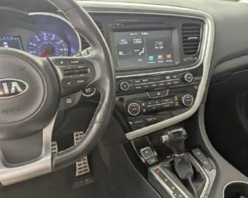 Kia OPTIMA - Photo 2