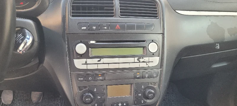 Fiat GRANDE PUNTO - Photo 7