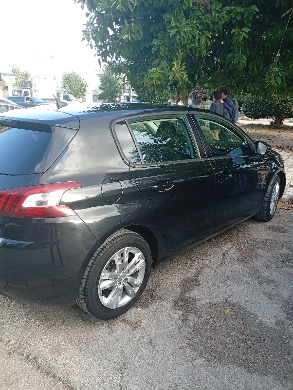 Peugeot 308 - Photo 2