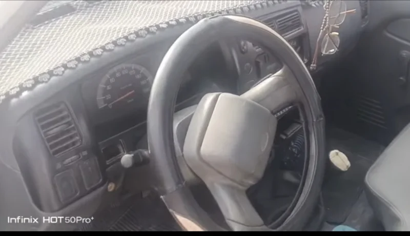 Mitsubishi L200 - Photo 2