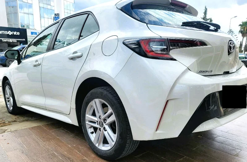 Toyota Corolla - Photo 7