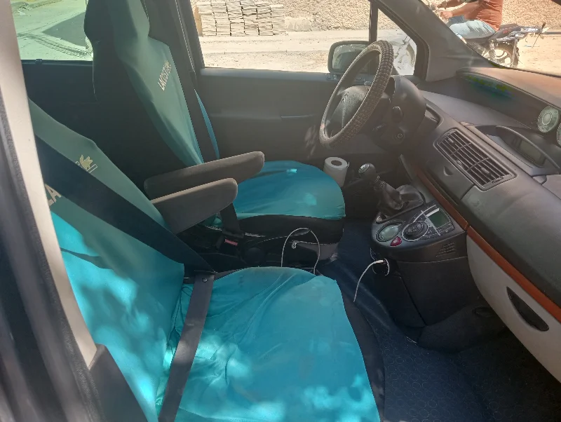 Citroen C8 - Photo 8