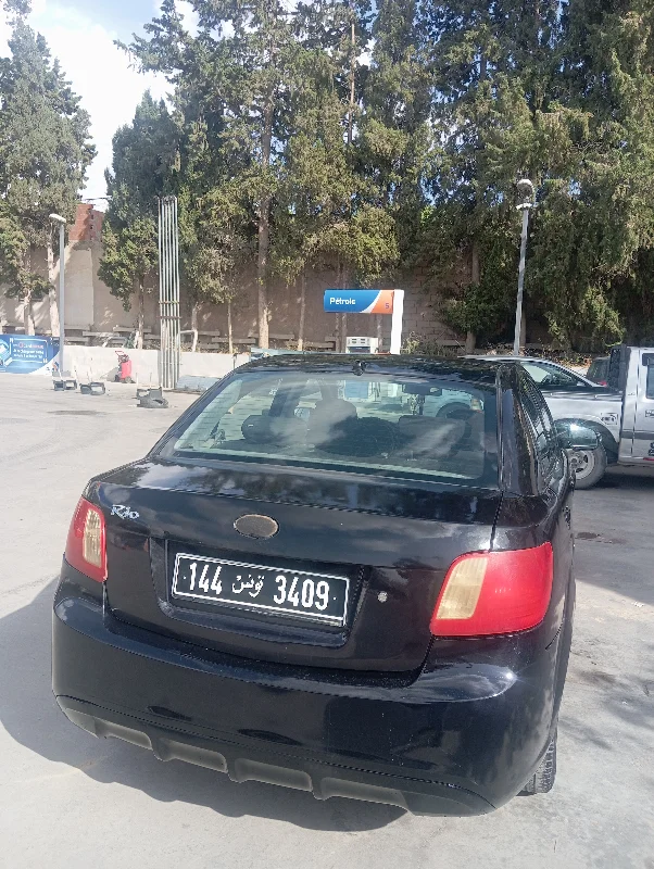 Kia RIO - Photo 7