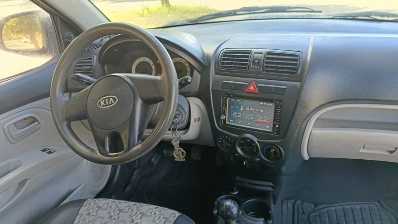Kia PICANTO - Photo 2