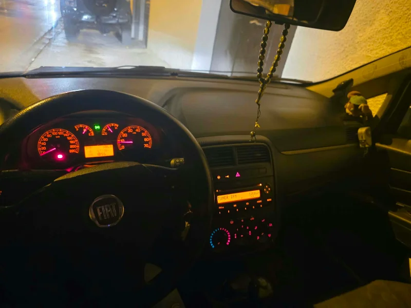 Fiat GRANDE PUNTO - Photo 4