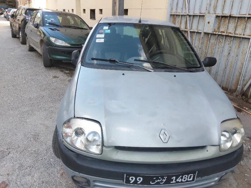 Renault Clio 2001 Essence