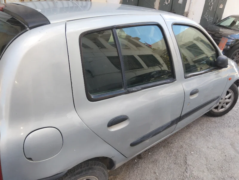 Renault Clio - Photo 3