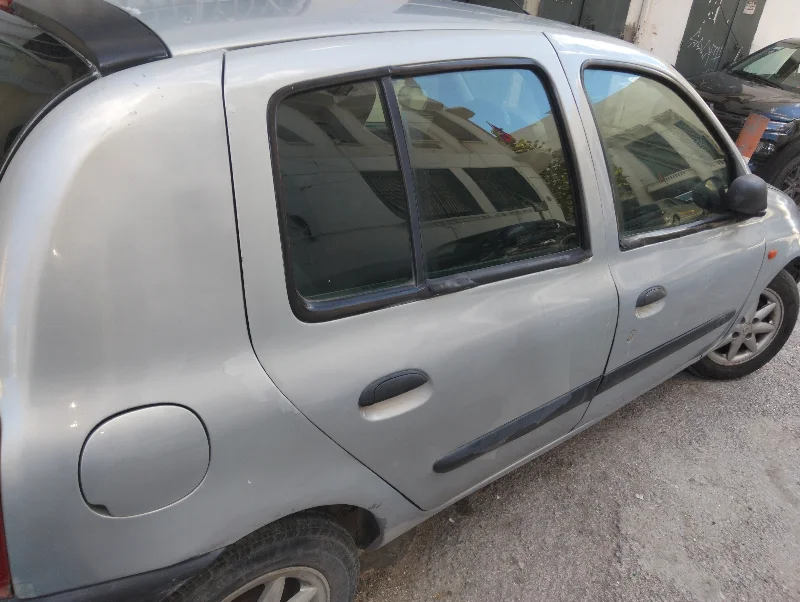 Renault Clio - Photo 2
