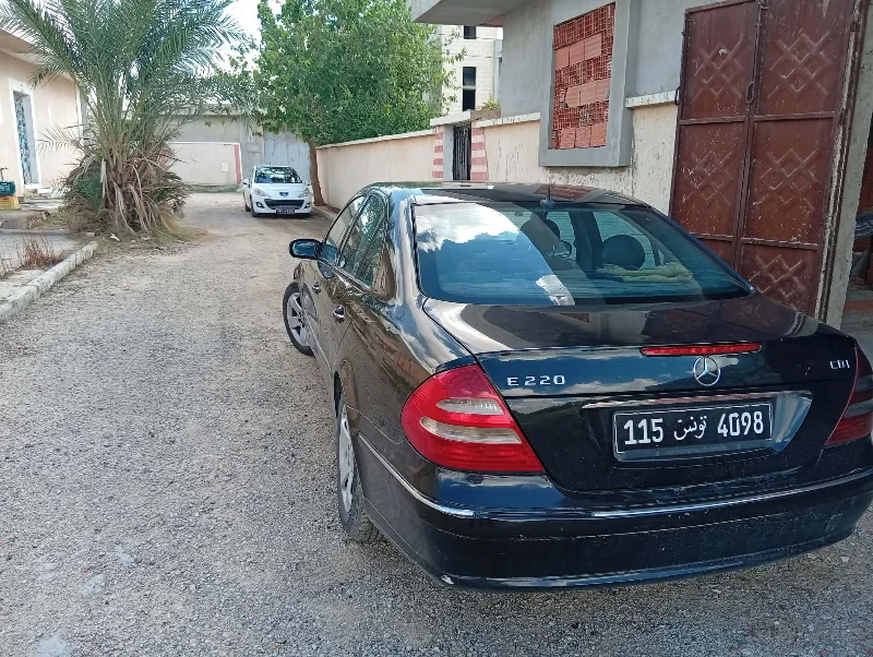 Mercedes Classe E - Photo 5