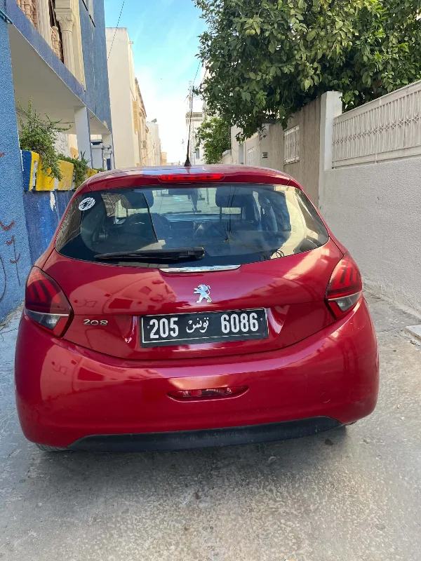 Peugeot 208 - Photo 6