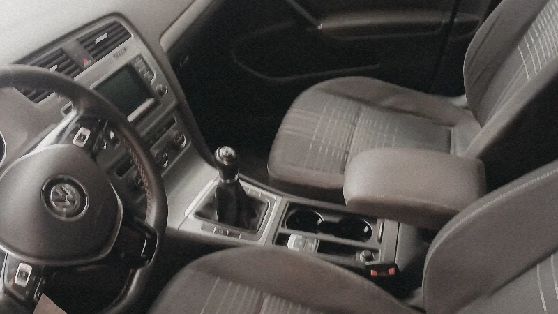 Volkswagen Golf - Photo 5