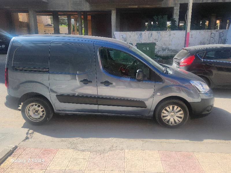 Citroen BERLINGO - Photo 3