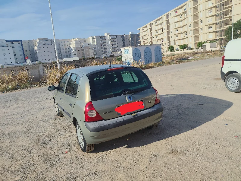 Renault Clio 2003 Essence
