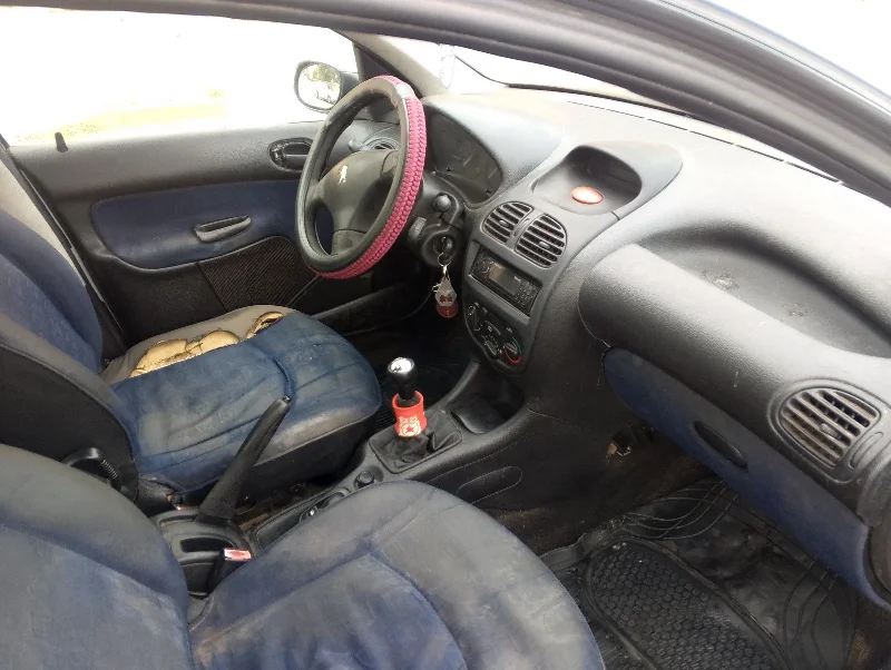 Peugeot 206 - Photo 6