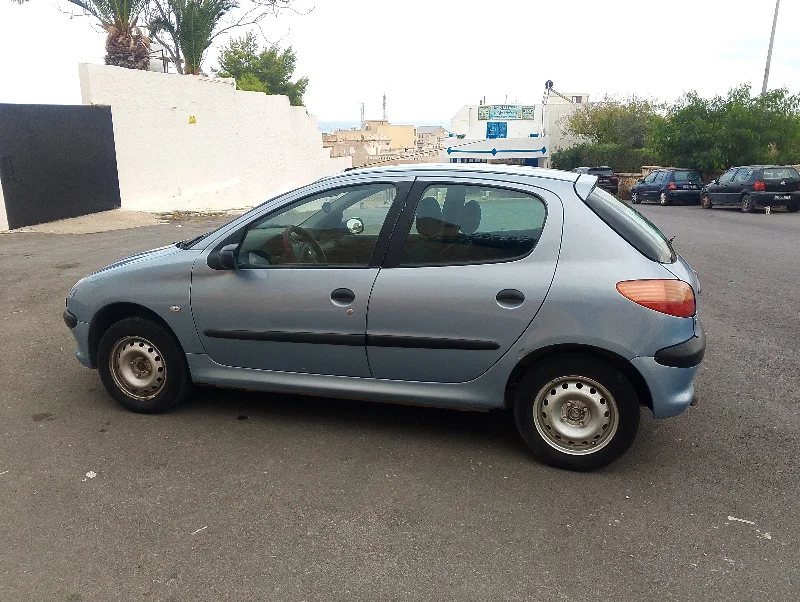 Peugeot 206 - Photo 2