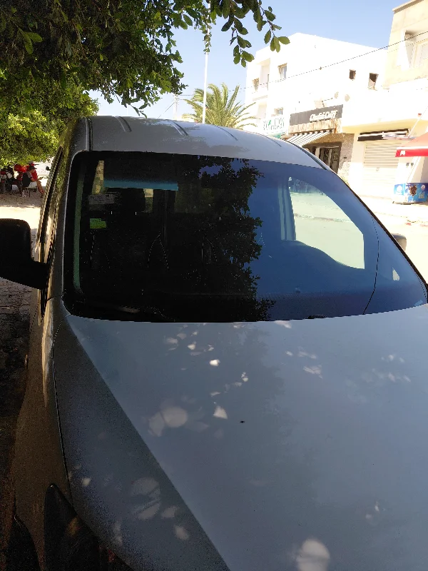 Volkswagen Caddy - Photo 2