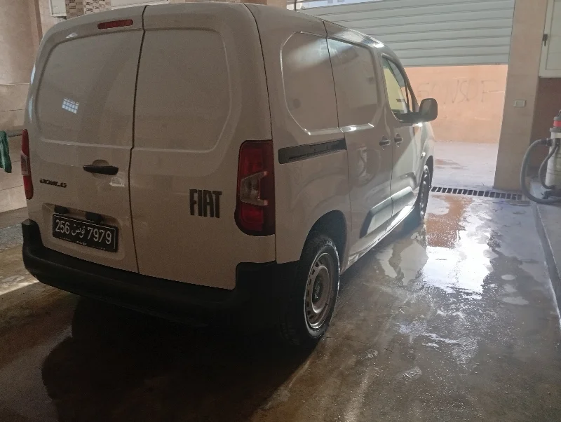 Fiat DOBLO - Photo 4