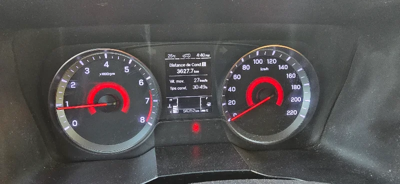 Ssangyong Tivoli - Photo 2
