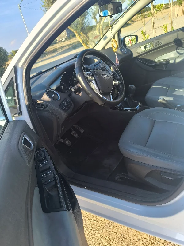 Ford Fiesta Active - Photo 4