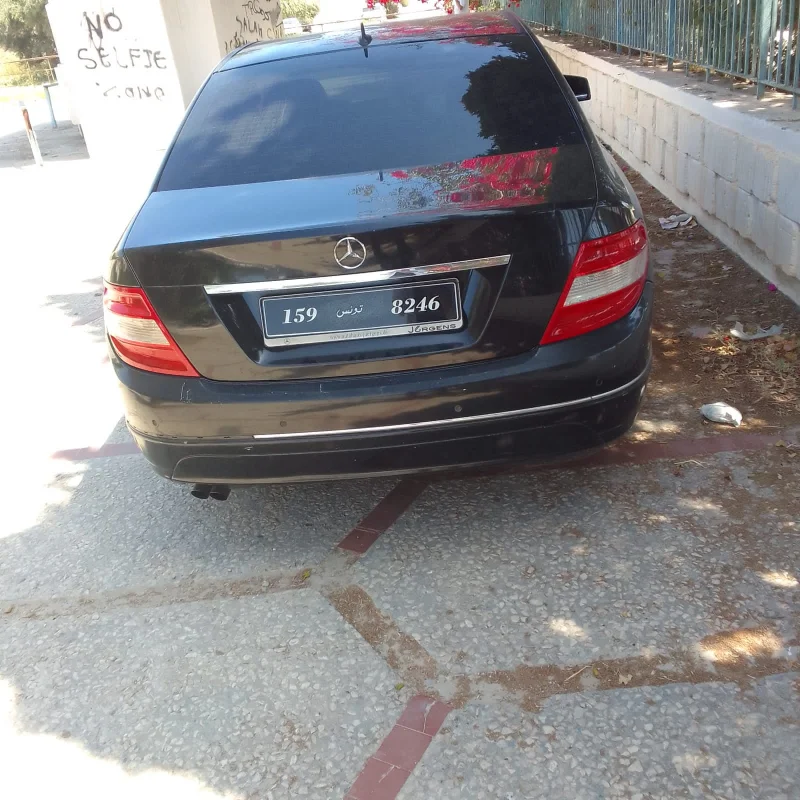 Mercedes 200 - Photo 3