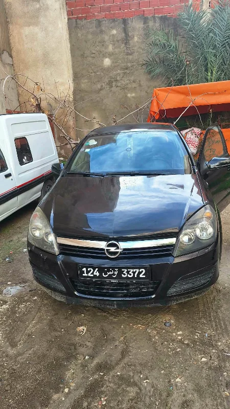 Opel Astra 2006 Essence