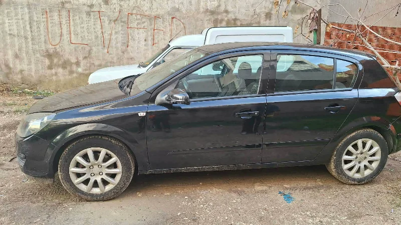 Opel Astra - Photo 6