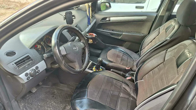 Opel Astra - Photo 2
