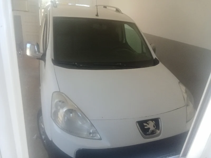 Peugeot Partner - Photo 10