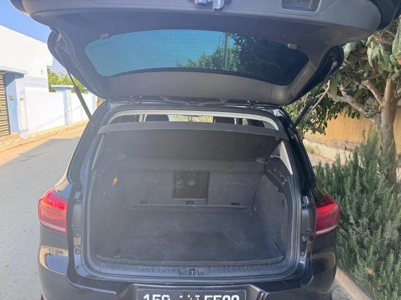 Volkswagen Tiguan - Photo 6