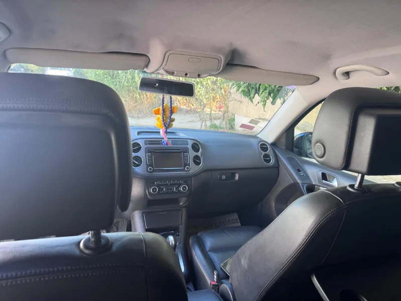 Volkswagen Tiguan - Photo 2
