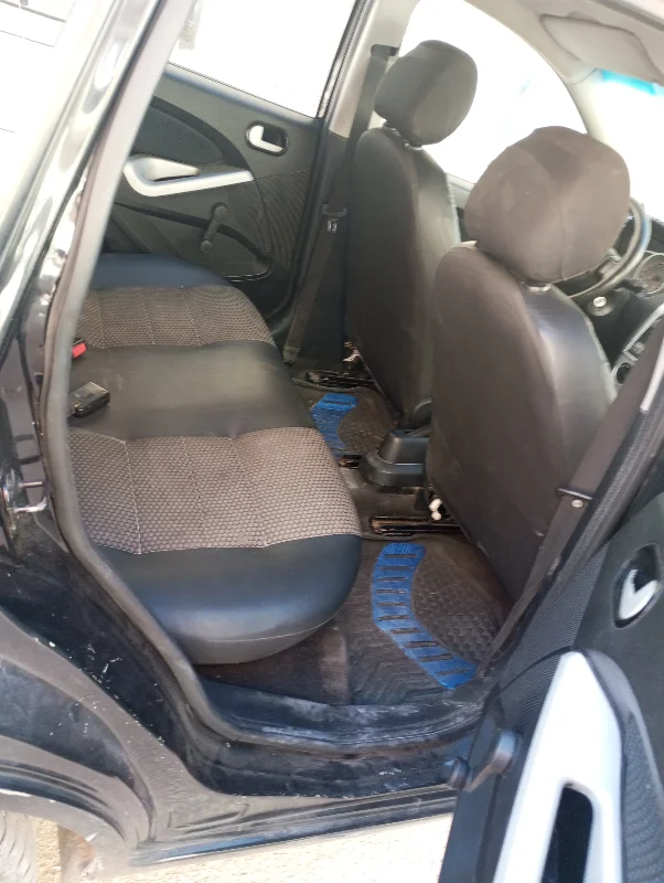 Ford FIESTA - Photo 3