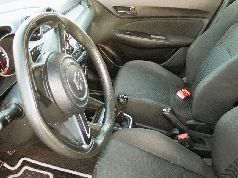Suzuki Swift - Photo 7