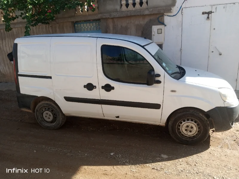 Fiat DOBLO - Photo 2