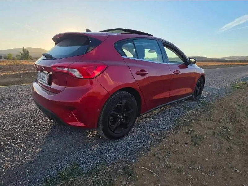 Ford FOCUS - Photo 7