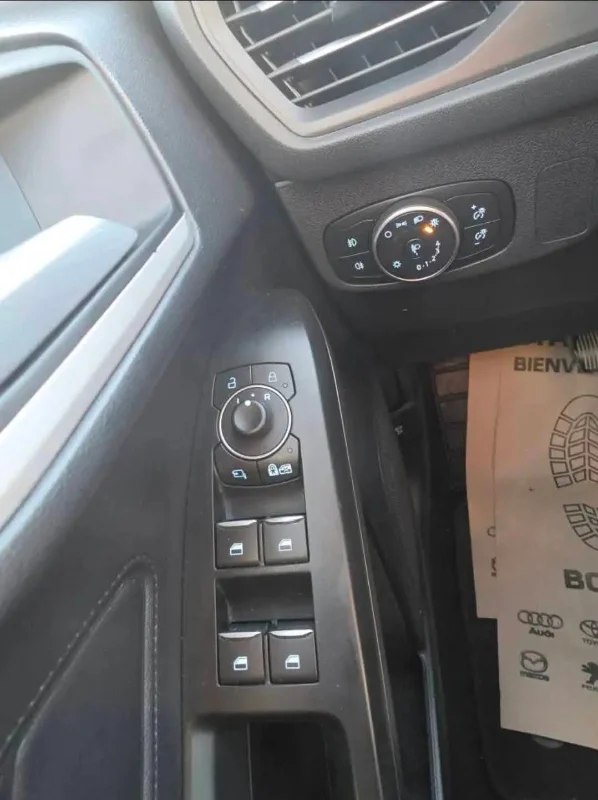 Ford FOCUS - Photo 6