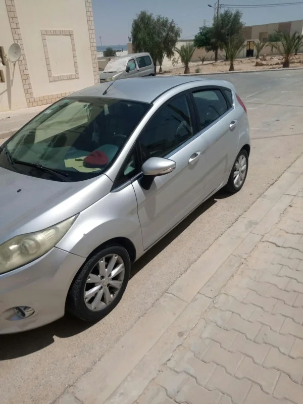 Ford FIESTA - Photo 5