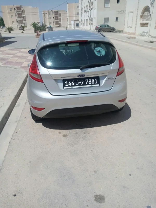Ford FIESTA - Photo 4
