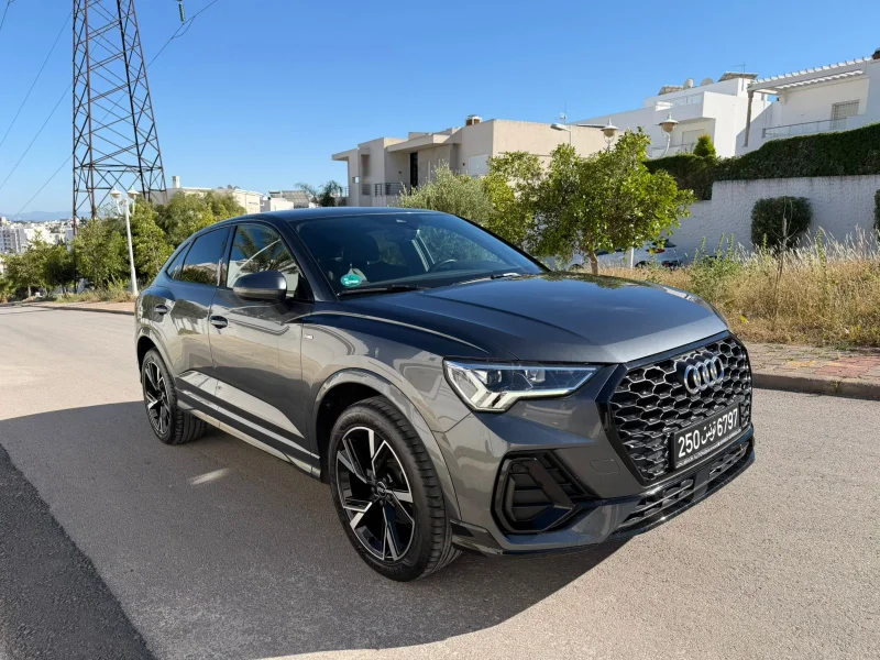 Audi Q3 - Photo 9