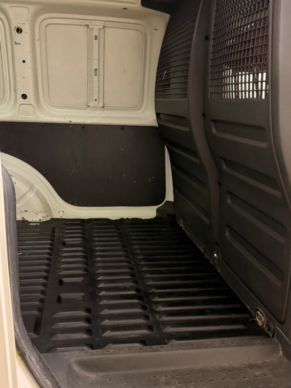 Volkswagen Caddy - Photo 3