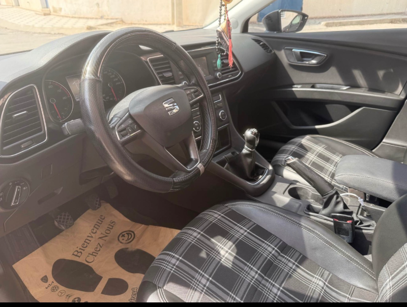 Seat Leon - Photo 4